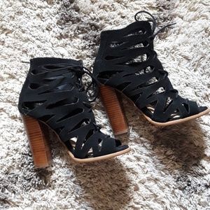 Mia Black Laceup Heels Size 5